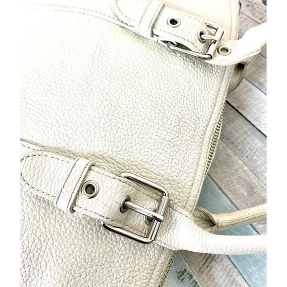 Dooney & Bourke All Weather Leather CREAM IVORY PEBBLED LEATHER ZIP SHOULDER BAG - Picture 8 of 11
